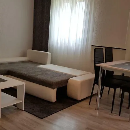 Vesna Apartman *